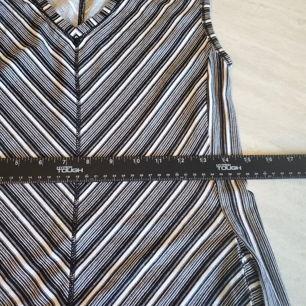 T By Talbots Shift Dress Small Black White Stripe Bodycon Pockets Athleisure - Picture 6 of 16